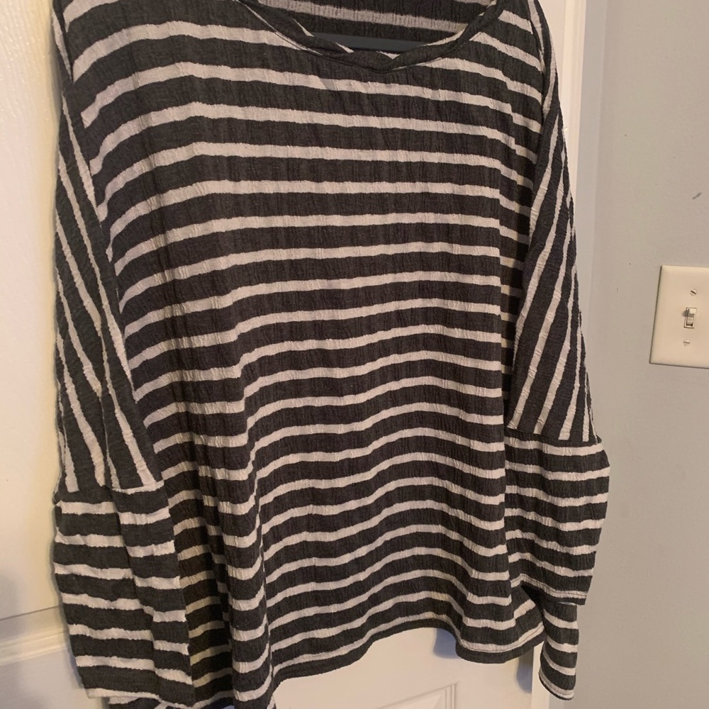 Easel 1x top super flowy